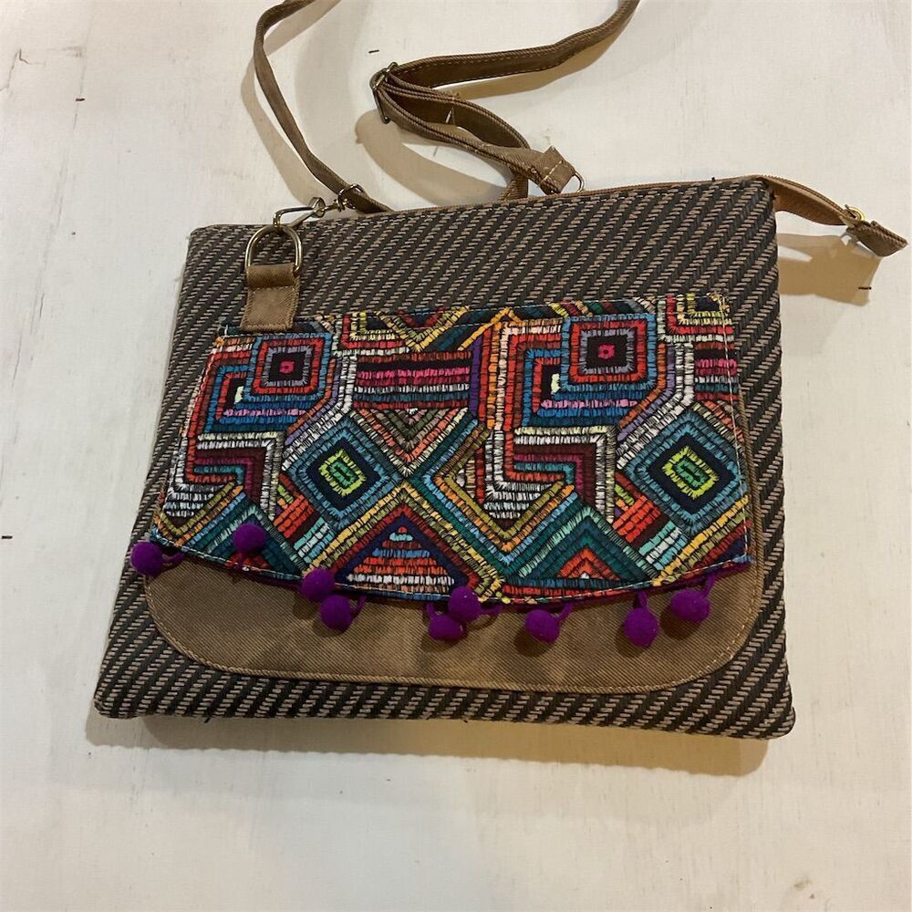 Handmade Embroidered Beaded Crossbody Bag Leather Trim Boho Multicolor Women​​